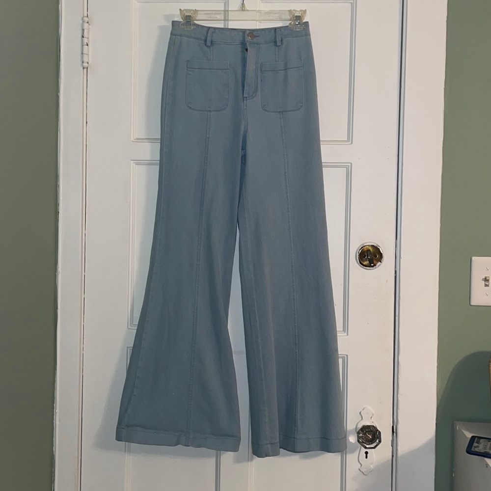 Flying tomato flare stretch jeans